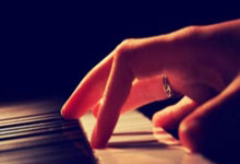 意大利足球历史经典再现，传奇之战震撼登场