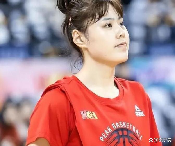 转会飞翼后首秀！李月汝2分2板2助正负值+9